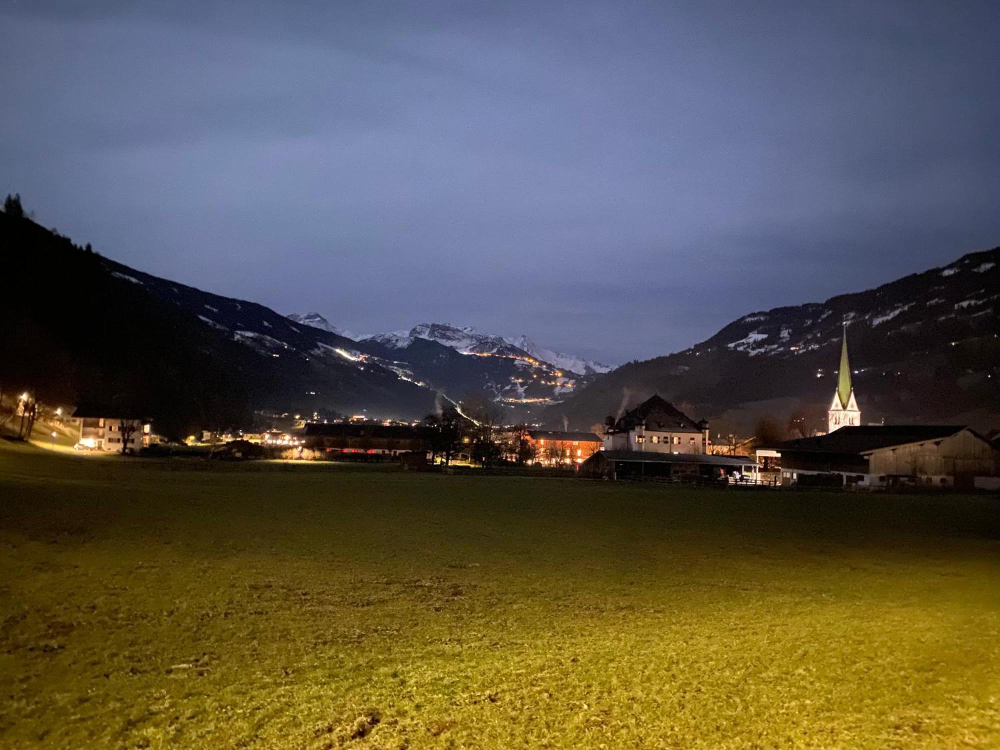 Gasthof Neumeister シュトゥンム エクステリア 写真
