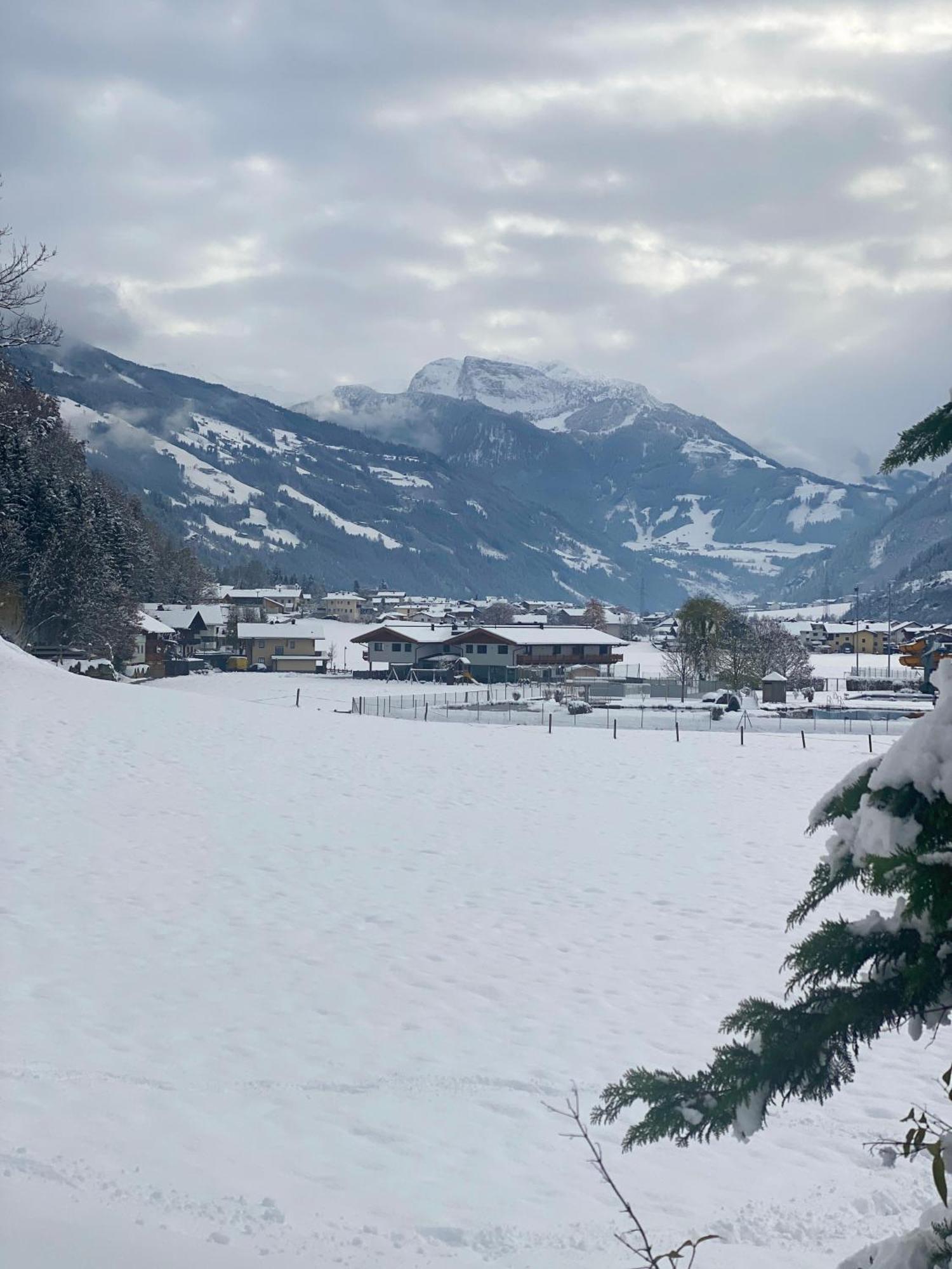 Gasthof Neumeister シュトゥンム エクステリア 写真