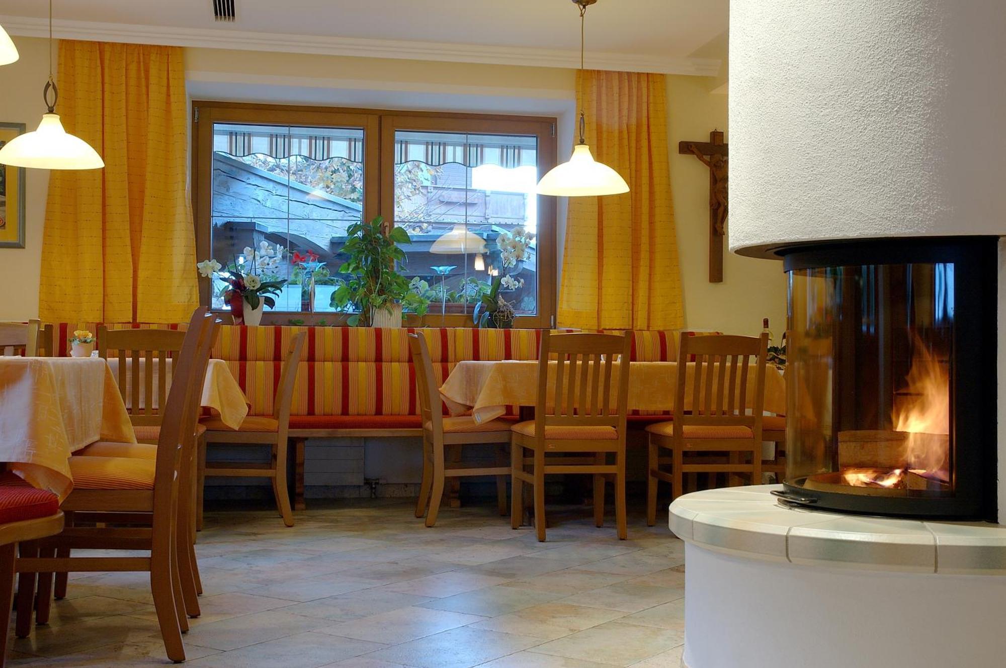 Gasthof Neumeister シュトゥンム エクステリア 写真